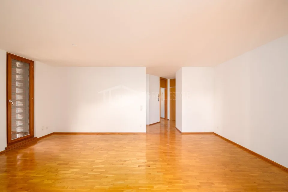 Wohnung mit 2.5 Zimmern in der Nähe des Bahnhofs – Foto 4 von 13