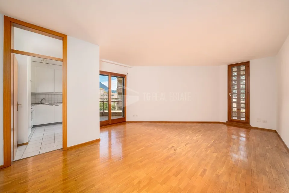 Wohnung mit 2.5 Zimmern in der Nähe des Bahnhofs – Foto 3 von 13