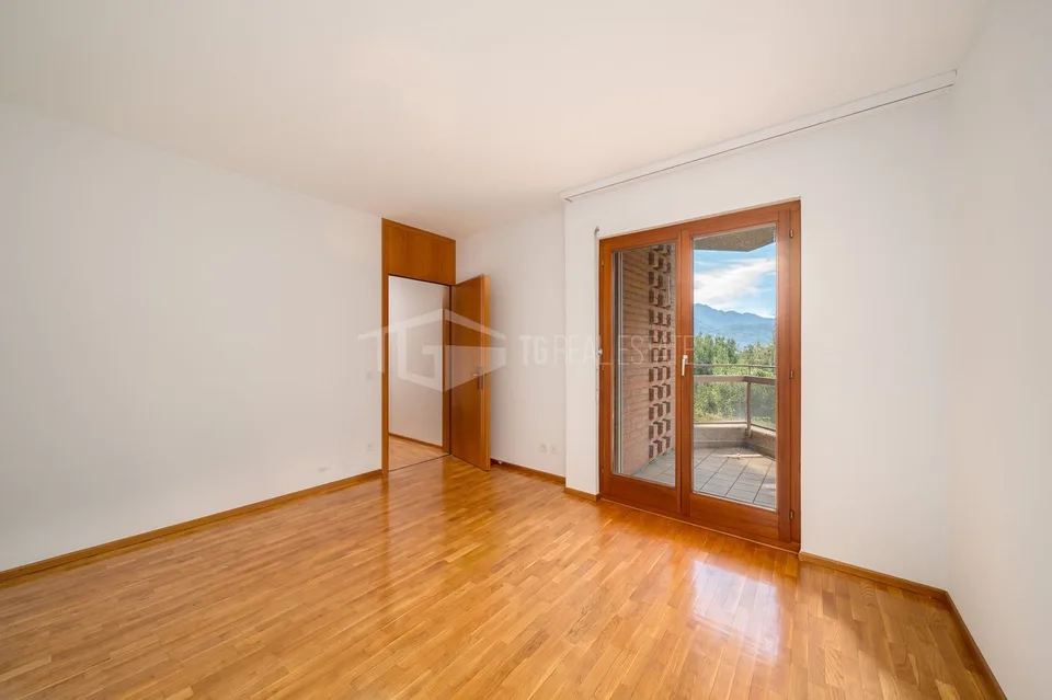 Wohnung mit 2.5 Zimmern in der Nähe des Bahnhofs – Foto 8 von 13