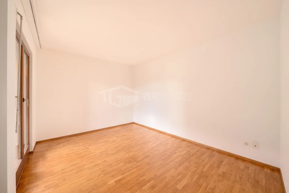 Wohnung mit 2.5 Zimmern in der Nähe des Bahnhofs – Foto 9 von 13