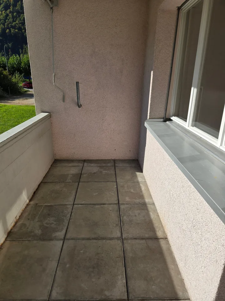 Appartamento di 4,5 locali ristrutturato di recente con vista sulla montagna a Linthal – foto 18 di 21
