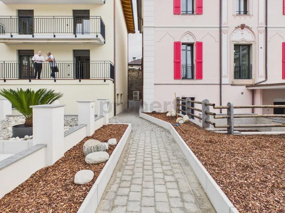 Bright Spaces, High-Quality Finishes, Sustainable Construction & Convenient Location! – photo 6 of 18