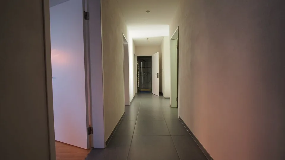 Zu vermieten 4 1/2 Zimmer Wohnung 1. Etage – Foto 21 von 23