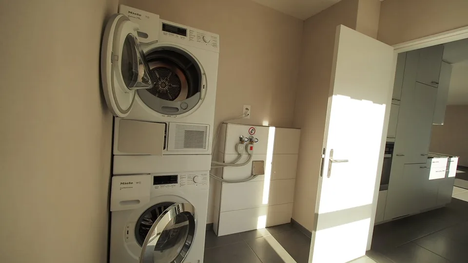 Zu vermieten 4 1/2 Zimmer Wohnung 1. Etage – Foto 17 von 23