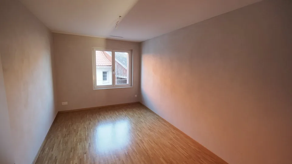 Zu vermieten 4 1/2 Zimmer Wohnung 1. Etage – Foto 19 von 23