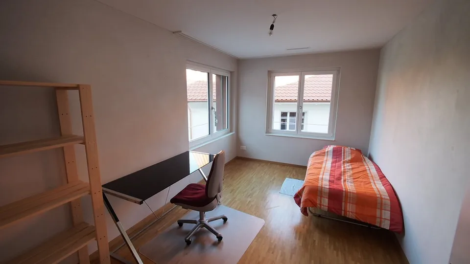 Zu vermieten 4 1/2 Zimmer Wohnung 1. Etage – Foto 20 von 23