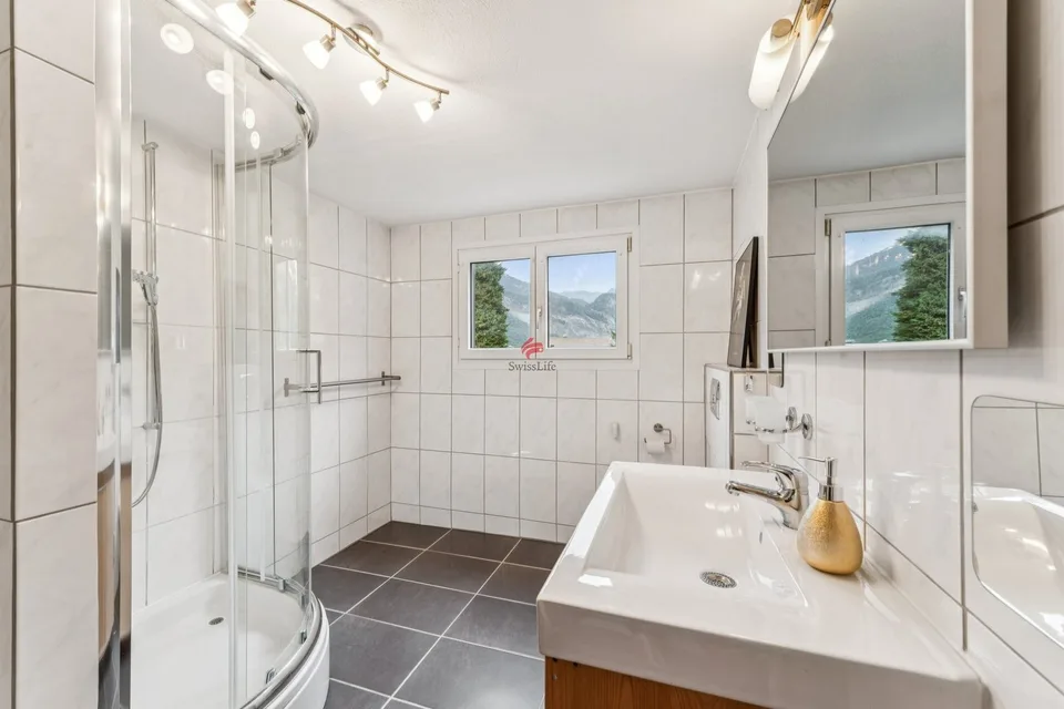5.5 Zimmer Einfamilienhaus in Igis – Foto 9 von 11