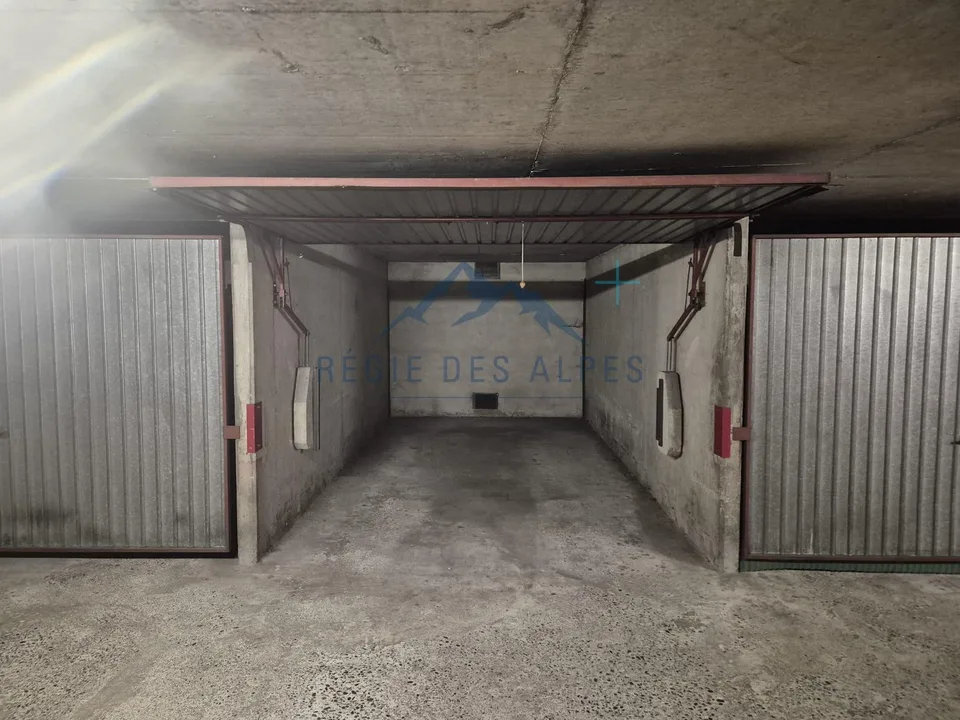 Box for rent | Petit-Saconnex – photo 2 of 3