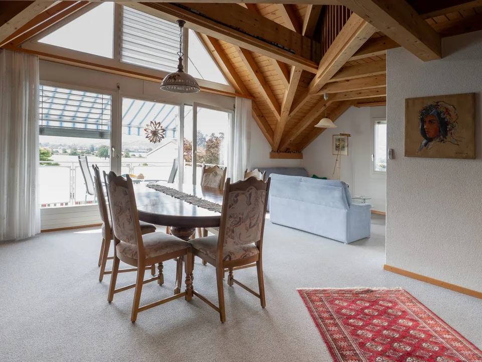 Charmante 6.5-Zimmer-Dachwohnung mit Weitblick – Foto 6 von 28