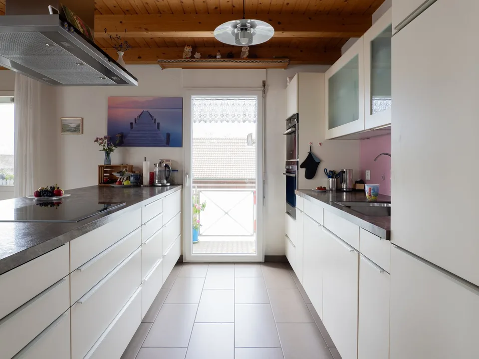 Charmante 6.5-Zimmer-Dachwohnung mit Weitblick – Foto 3 von 28