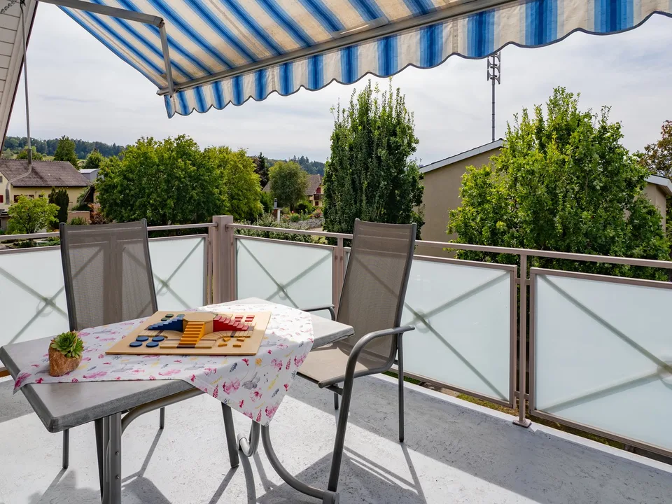Charmante 6.5-Zimmer-Dachwohnung mit Weitblick – Foto 12 von 28