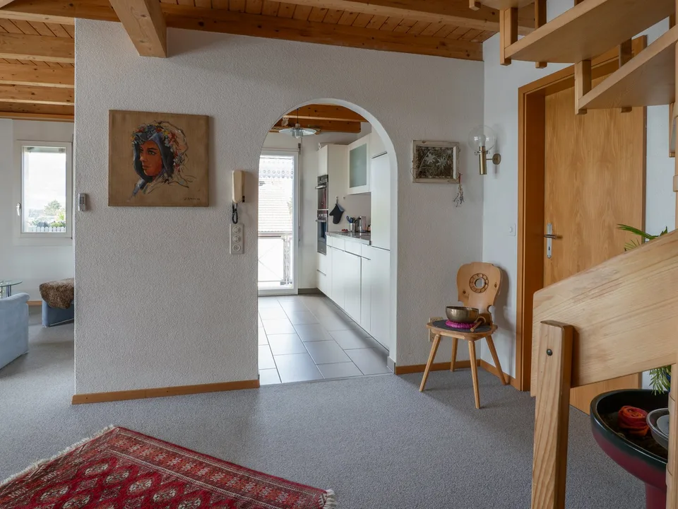 Charmante 6.5-Zimmer-Dachwohnung mit Weitblick – Foto 9 von 28