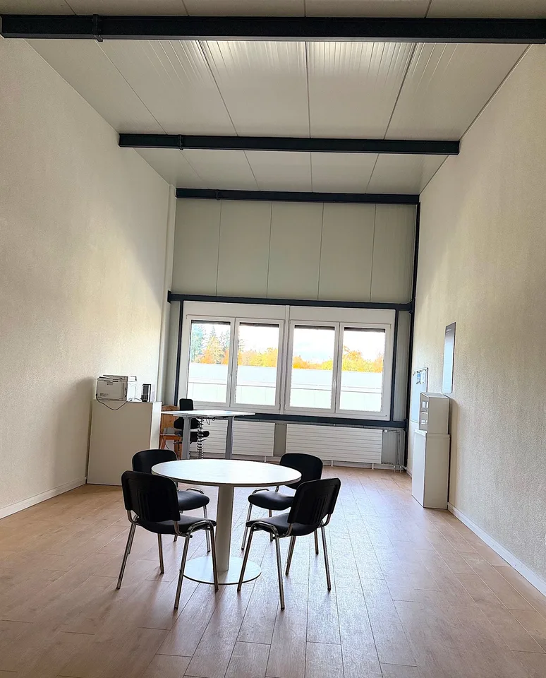 Nouveau Bâtiment 2025 | Boîtes Commerciales Modernes à Wallbach (80% Louées) – photo 15 sur 19