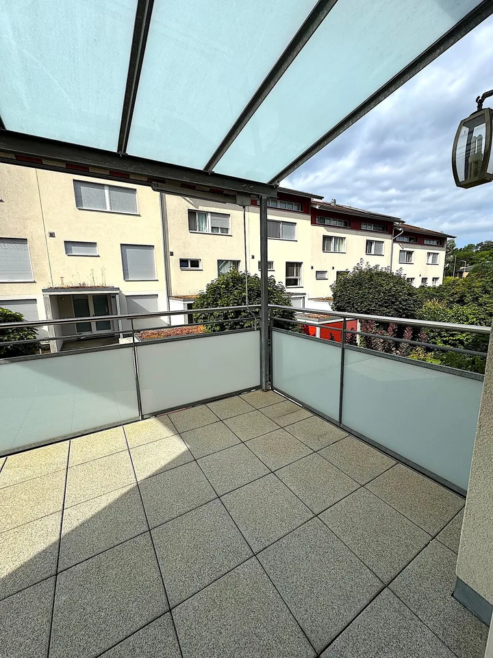 Mint-condition apartment with private laundry room – Foto 7 von 21