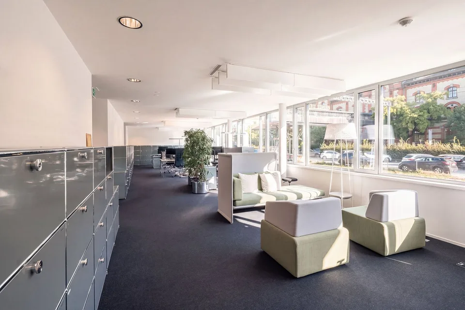 Office space with lake view on Bellerivestrasse – photo 3 of 7