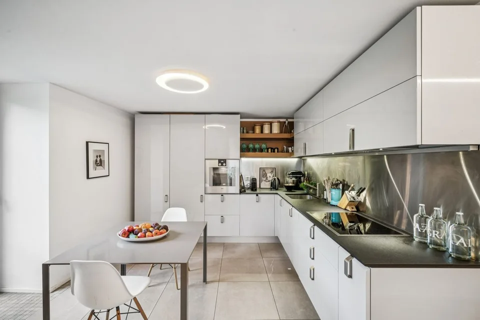 Proprietà eccezionale con due appartamenti e vista panoramica! – foto 4 di 13