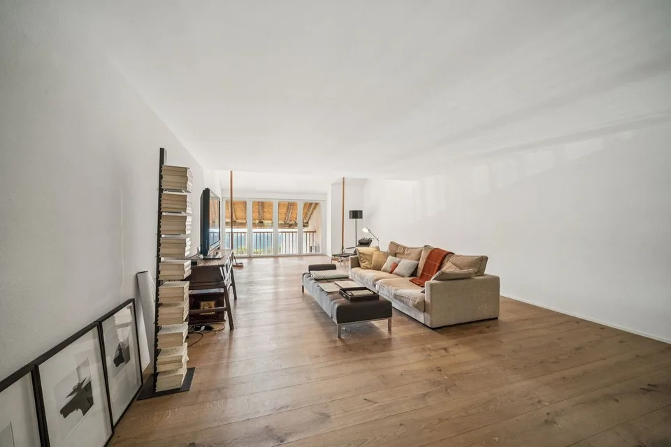 Proprietà eccezionale con due appartamenti e vista panoramica! – foto 5 di 13