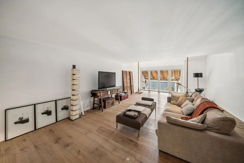 Proprietà eccezionale con due appartamenti e vista panoramica! – foto 10 di 13