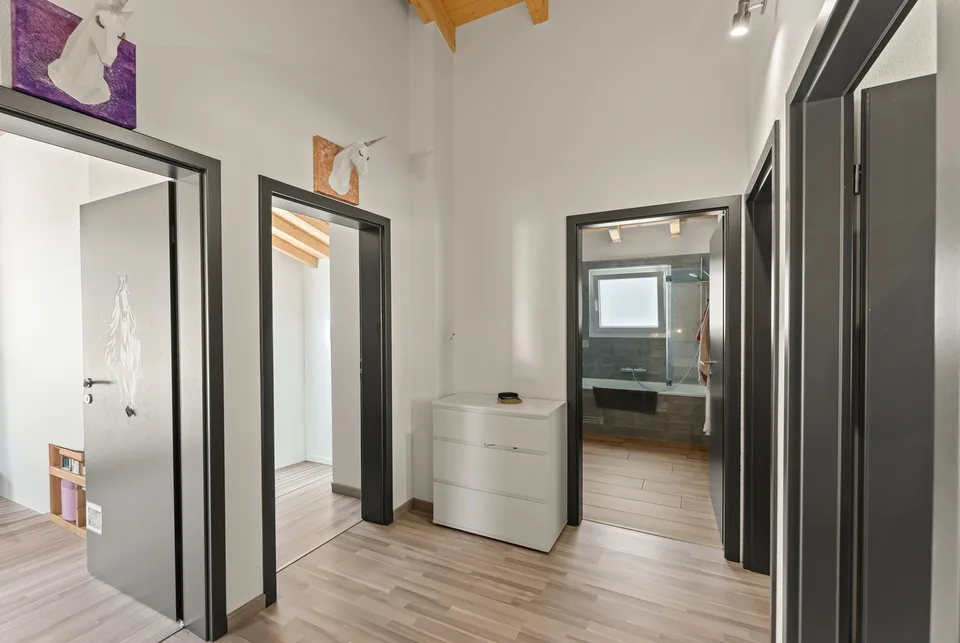 Ihre zukünftige Heimat in Salvan: 6 Räume und 1'080 m² Grundstück – Foto 11 von 13