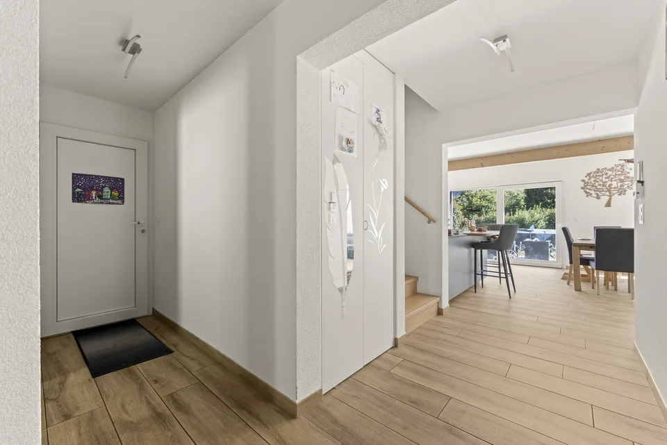 Ihre zukünftige Heimat in Salvan: 6 Räume und 1'080 m² Grundstück – Foto 5 von 13