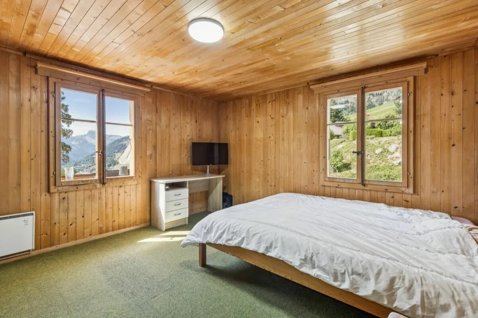 Grand chalet de 7 pièces avec appartement d'appoint et vue magnifique à Château-d'Oex VD – photo 6 sur 18
