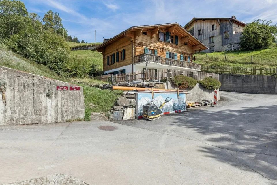 Grand chalet de 7 pièces avec appartement d'appoint et vue magnifique à Château-d'Oex VD – photo 17 sur 18