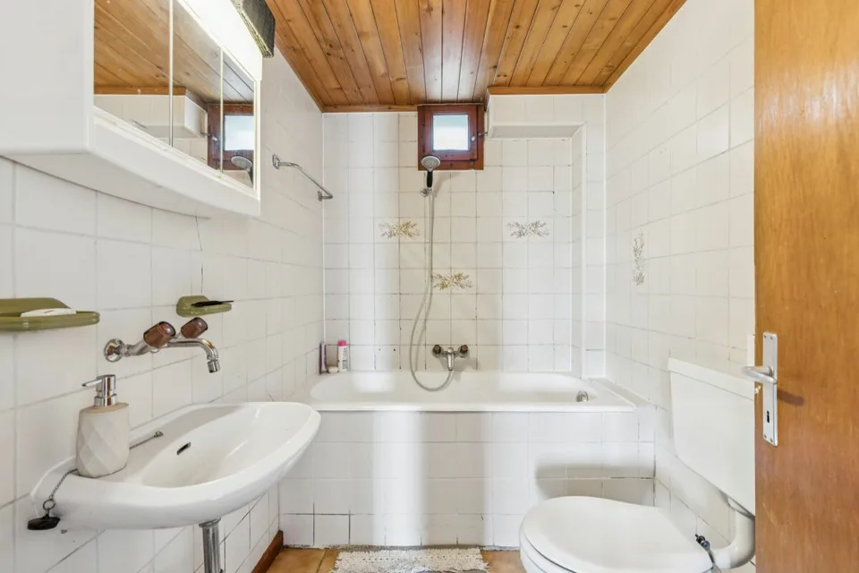 Grand chalet de 7 pièces avec appartement d'appoint et vue magnifique à Château-d'Oex VD – photo 9 sur 18
