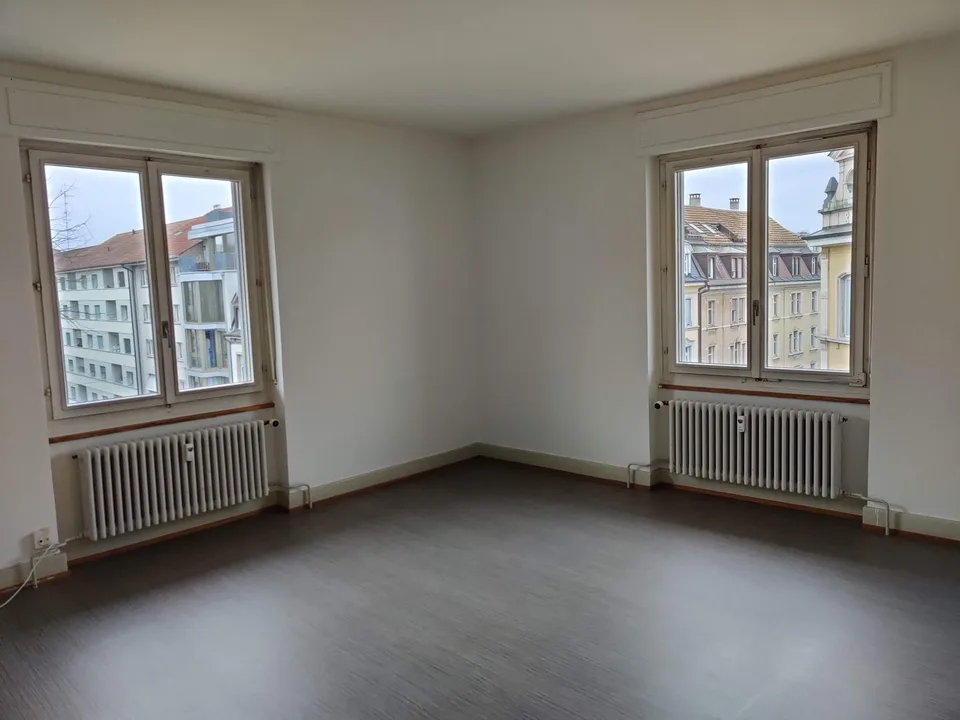 Charmante 2-Zimmerwohnung im beliebten St. Johann-Quartier – Foto 2 von 7