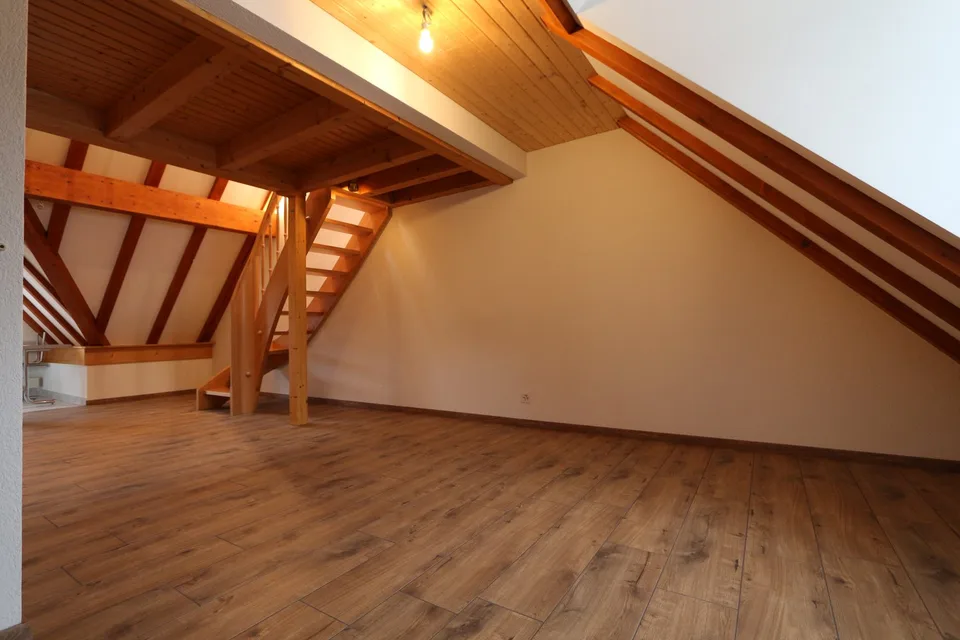 2.5-ROOM ATTIC APARTMENT WITH GALLERY – photo 9 of 13