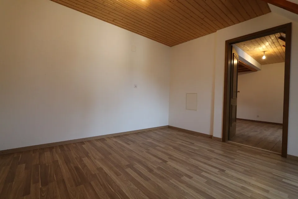 2.5-ROOM ATTIC APARTMENT WITH GALLERY – photo 6 of 13