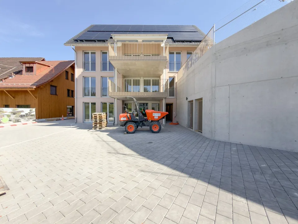 Première location - Vaste appartement maisonnette 4.5 pièces dans un quartier calme – photo 2 sur 12