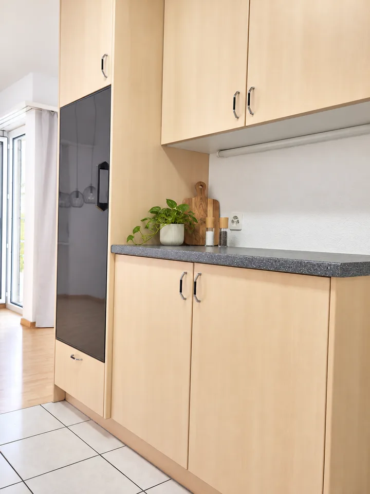 Appartamento tranquillo di 3,5 locali con balcone a Etziken – disponibile immediatamente! – foto 3 di 10