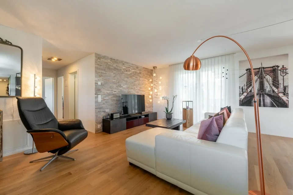 Spazio abitativo esclusivo - Appartamento attico 5½ locali in posizione ottimale! – foto 2 di 16