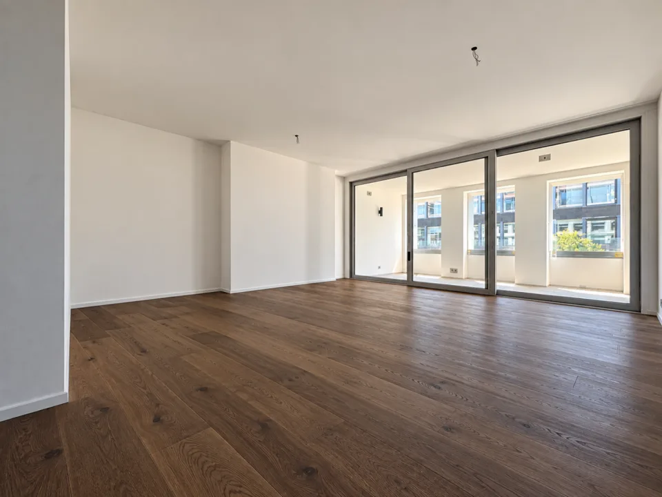 EXKLUSIVE MAISONETTE-WOHNUNG - ERSTVERMIETUNG NACH HOCHWERTIGER KOMPLETTSANIERUNG – Foto 8 von 13