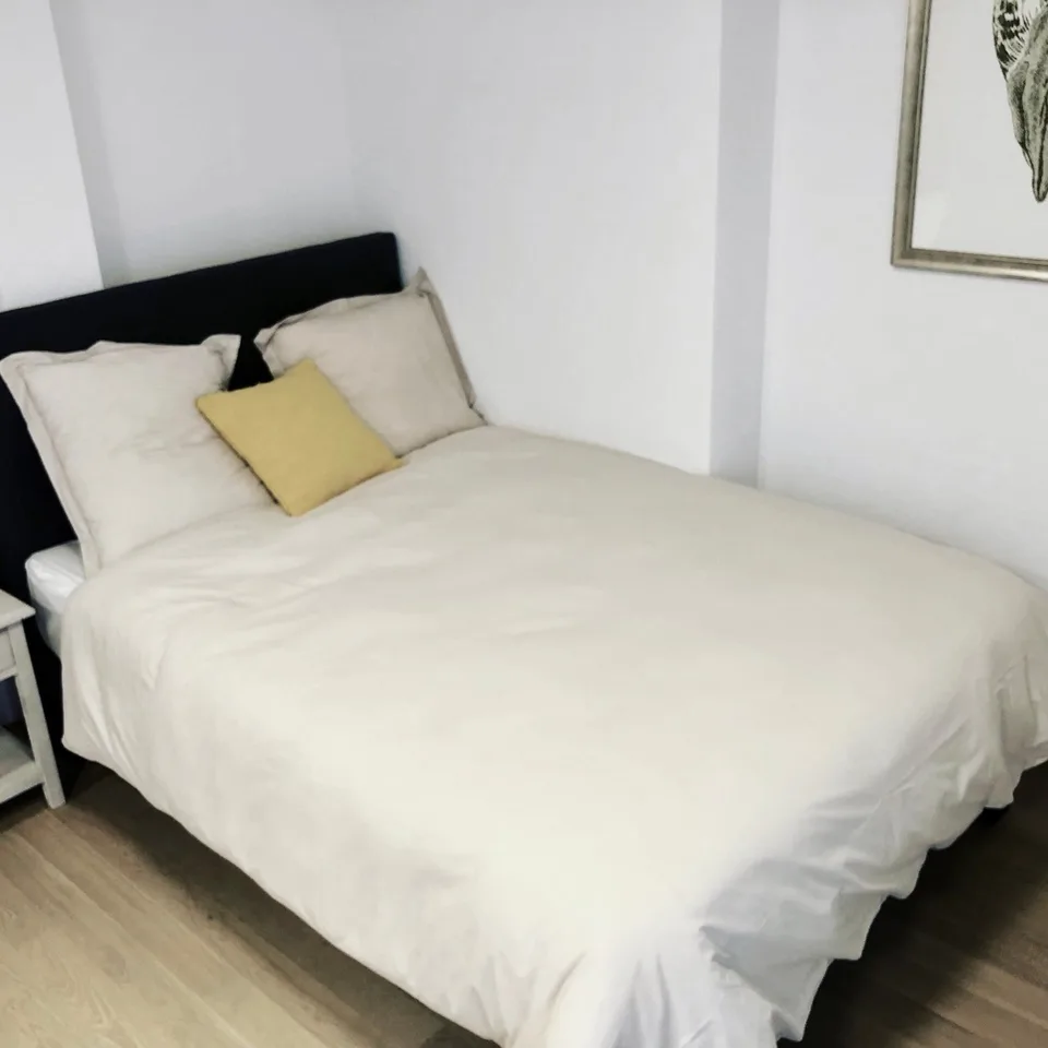 Charmantes möbliertes 1-Zimmer-Apartment im Herzen von Zürich – Foto 3 von 4