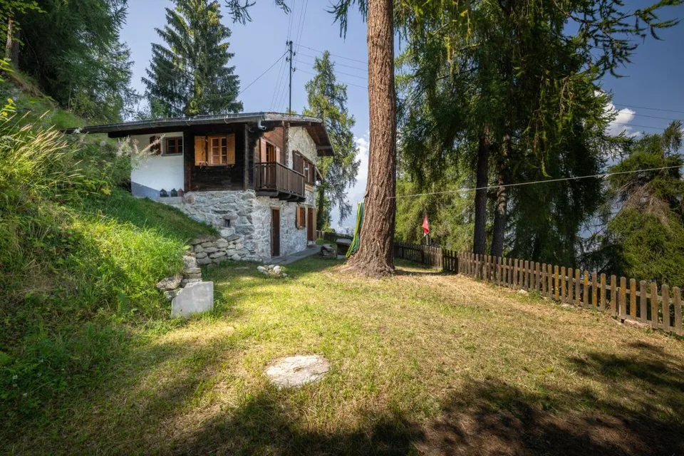 Einzigartiges Chalet am Ufer des Bisses, nur 350 Meter von den Seilbahnen von Veysonnaz entfernt – Foto 3 von 23
