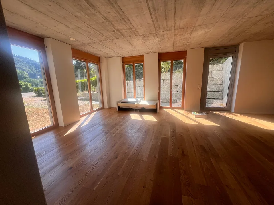 Moderne sonnige 4-Zimmer-Terrassenwohnung in ruhiger Lage von Eglisau – Foto 4 von 8
