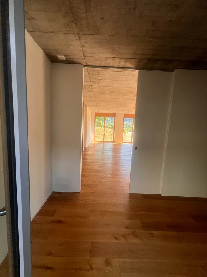 Moderne sonnige 4-Zimmer-Terrassenwohnung in ruhiger Lage von Eglisau – Foto 6 von 8