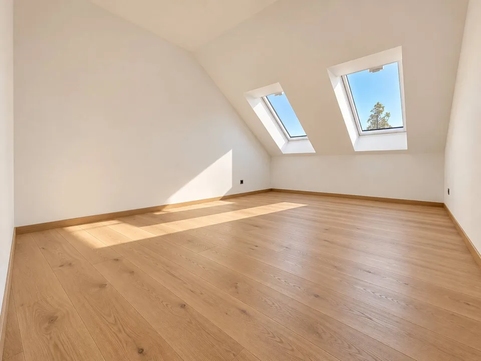 Duplex mit 4.5 Zimmern und Balkonen – Foto 2 von 13