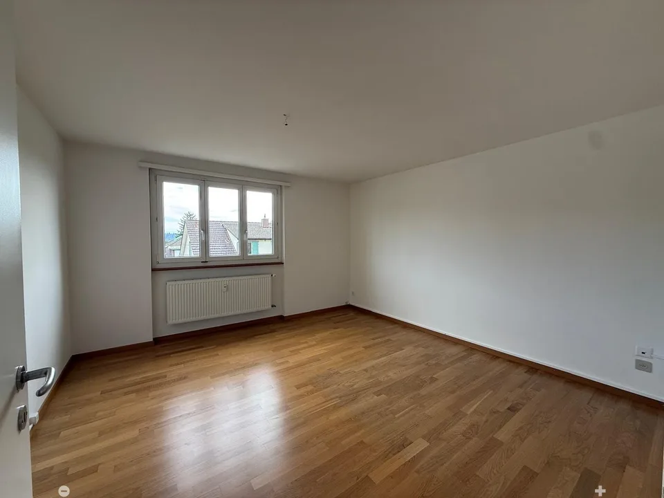Appartement 3 pièces lumineux avec balcon à Biel – photo 7 sur 9