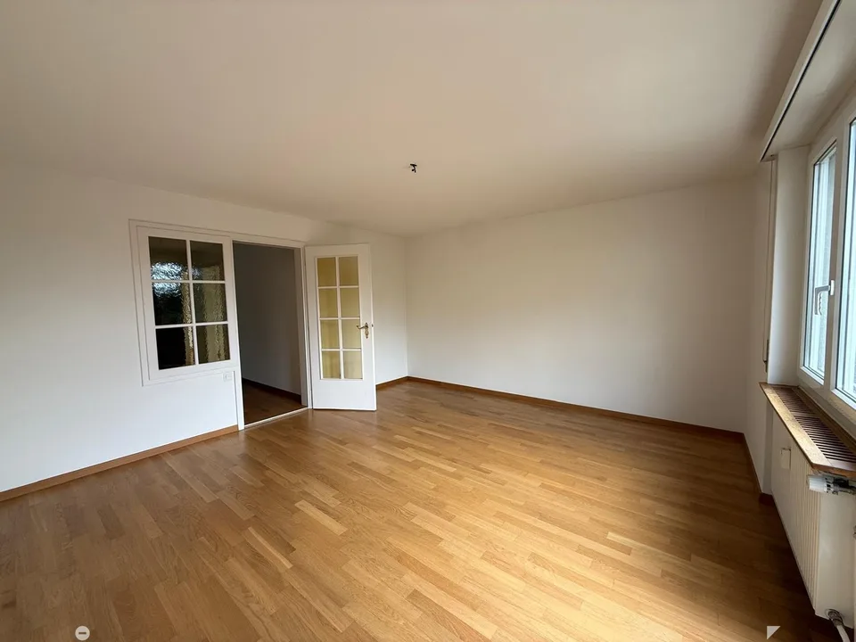 Appartement 3 pièces lumineux avec balcon à Biel – photo 6 sur 9