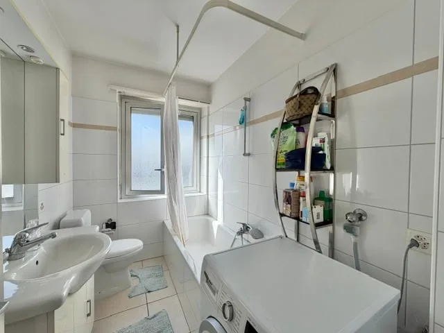 For sale in Minusio center - 4.5 room apartment on the first floor – photo 8 of 14