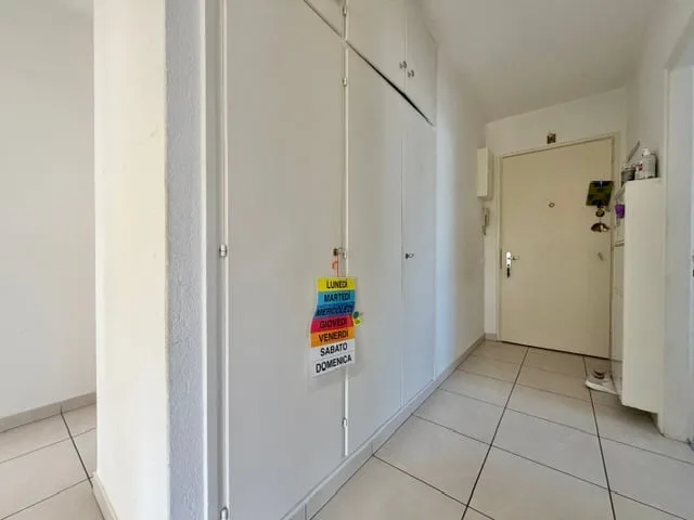 For sale in Minusio center - 4.5 room apartment on the first floor – photo 10 of 14