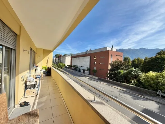 For sale in Minusio center - 4.5 room apartment on the first floor – photo 12 of 14