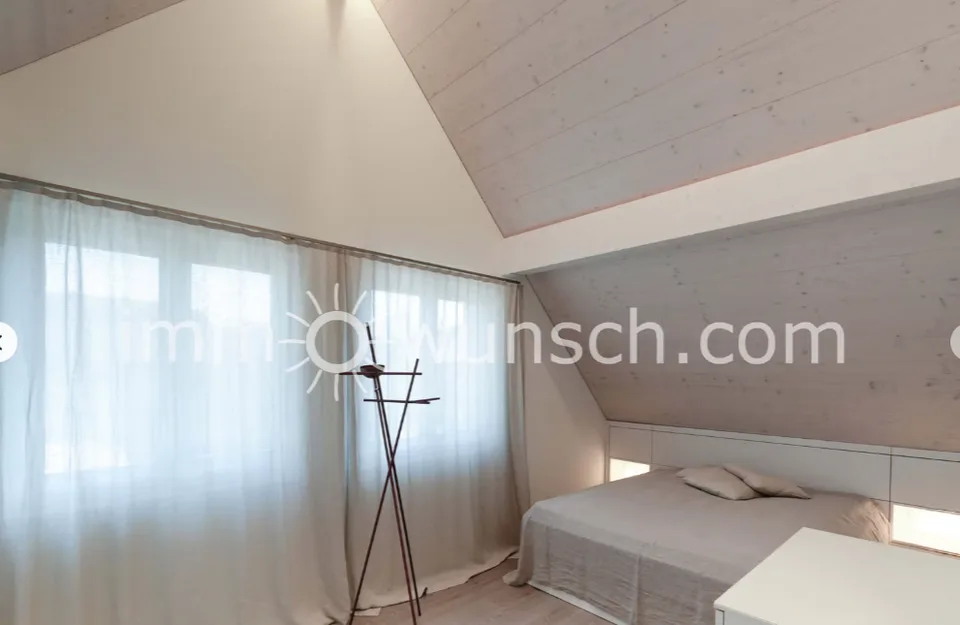 Modern ausgestattete, sowie helle 2.5 Zi. Dach-Eigentumswohnung – Foto 9 von 11