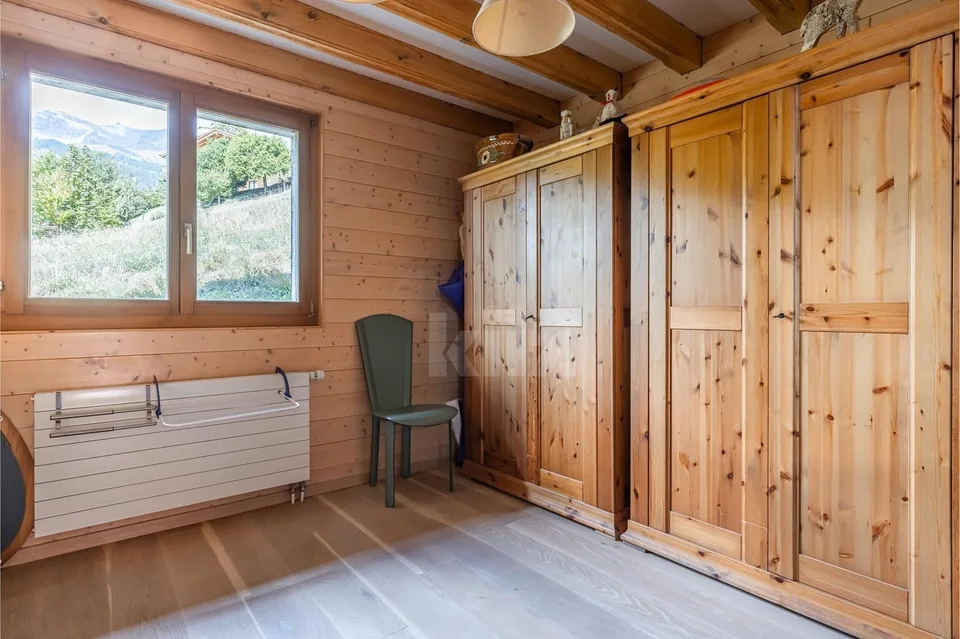 Schönes Chalet mit atemberaubendem Blick und eigenem Studio – Foto 8 von 13