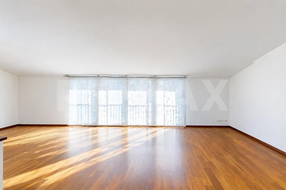 5.5-Zimmer Attikawohnung mit Sonnenterrasse - nahe St. Gallen, fern... – Foto 9 von 13