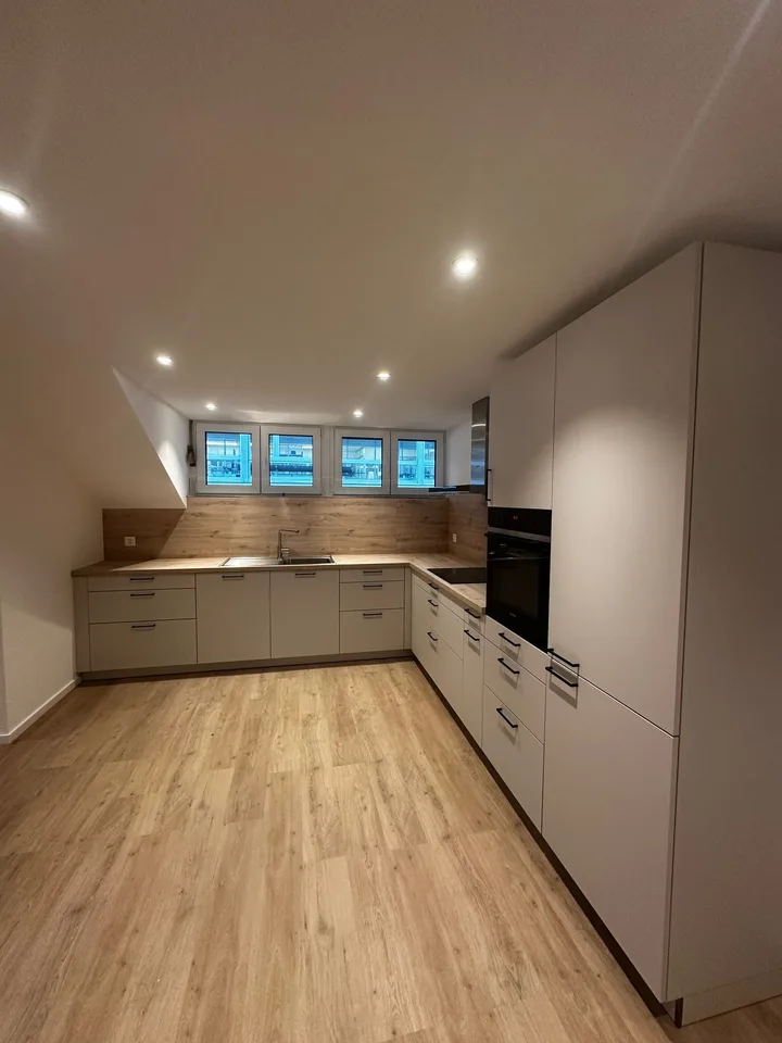 Geräumige 4,5-Zimmer-Wohnung renoviert in Bévilard – Foto 2 von 16