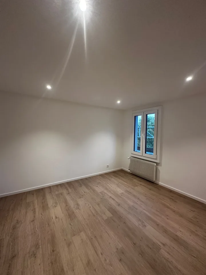 Geräumige 4,5-Zimmer-Wohnung renoviert in Bévilard – Foto 12 von 16