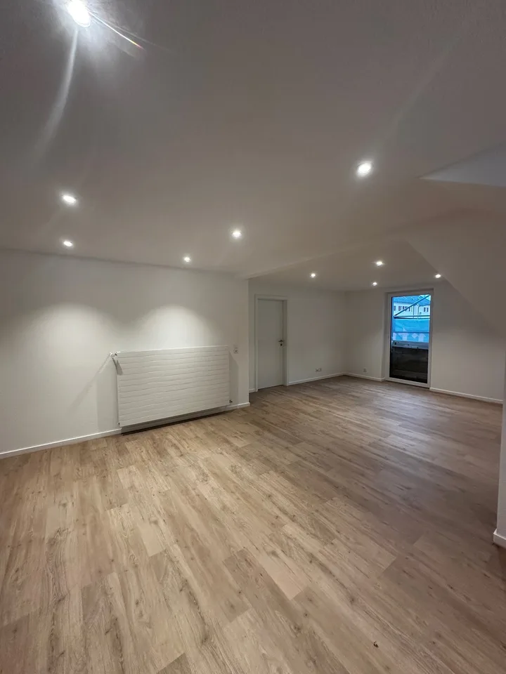 Geräumige 4,5-Zimmer-Wohnung renoviert in Bévilard – Foto 4 von 16